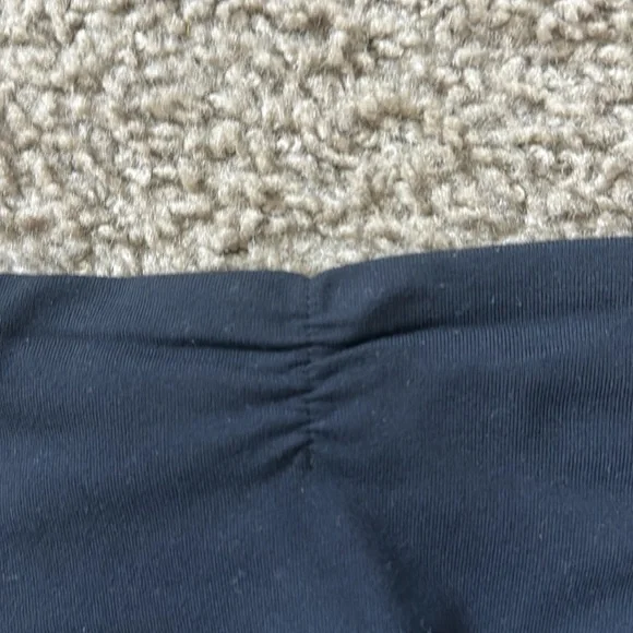 Lululemon Gather & Crow Crop - Picture 8 of 12